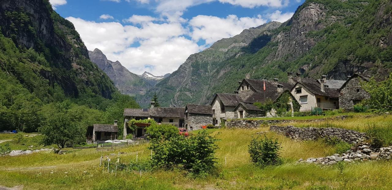 Appartamento Di Vacanza Casa Leoni Verscio Luaran gambar
