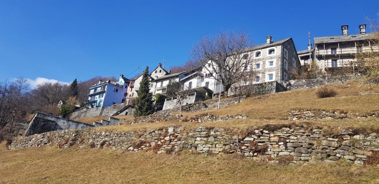 Appartamento Di Vacanza Casa Leoni Verscio Luaran gambar
